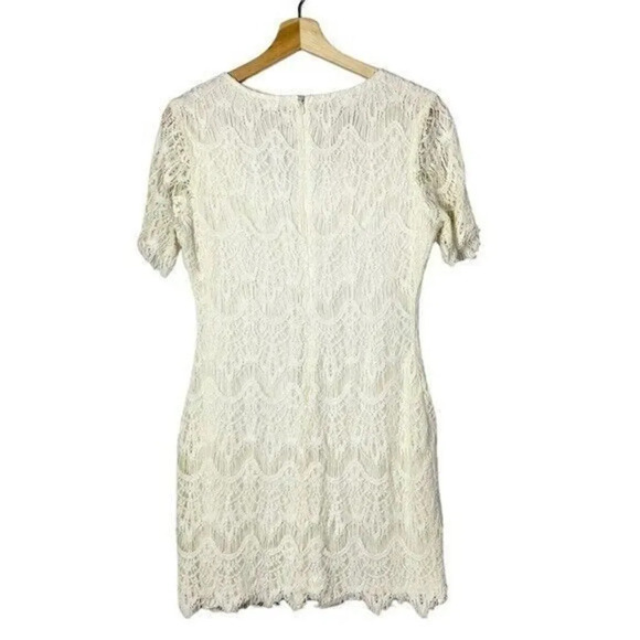 Chelsea & Violet Ivory White Lace Short Sleeve Mini Dress L - Picture 2 of 3